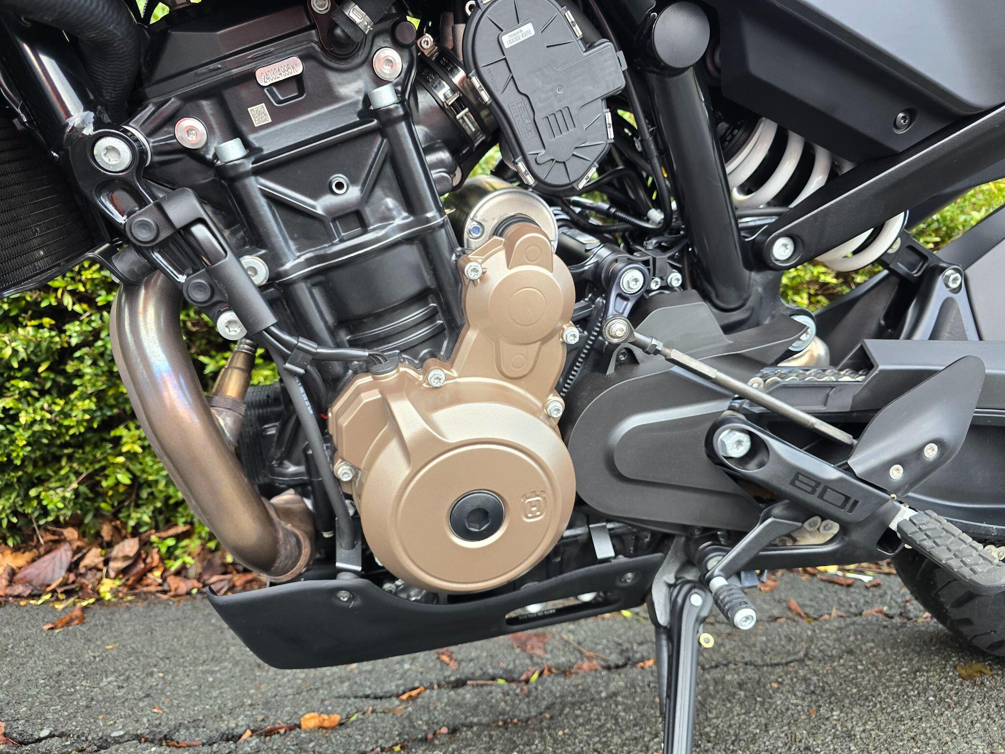 2025 25 Reg Husqvarna 801 520 X-Ring Euro 5